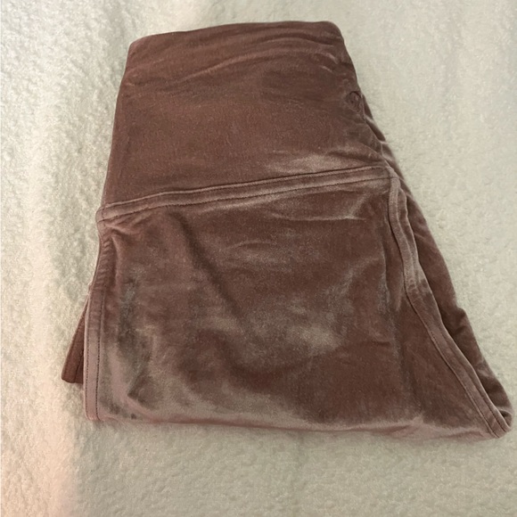 Lululemon Velvet Pink Leggings - Picture 5 of 8